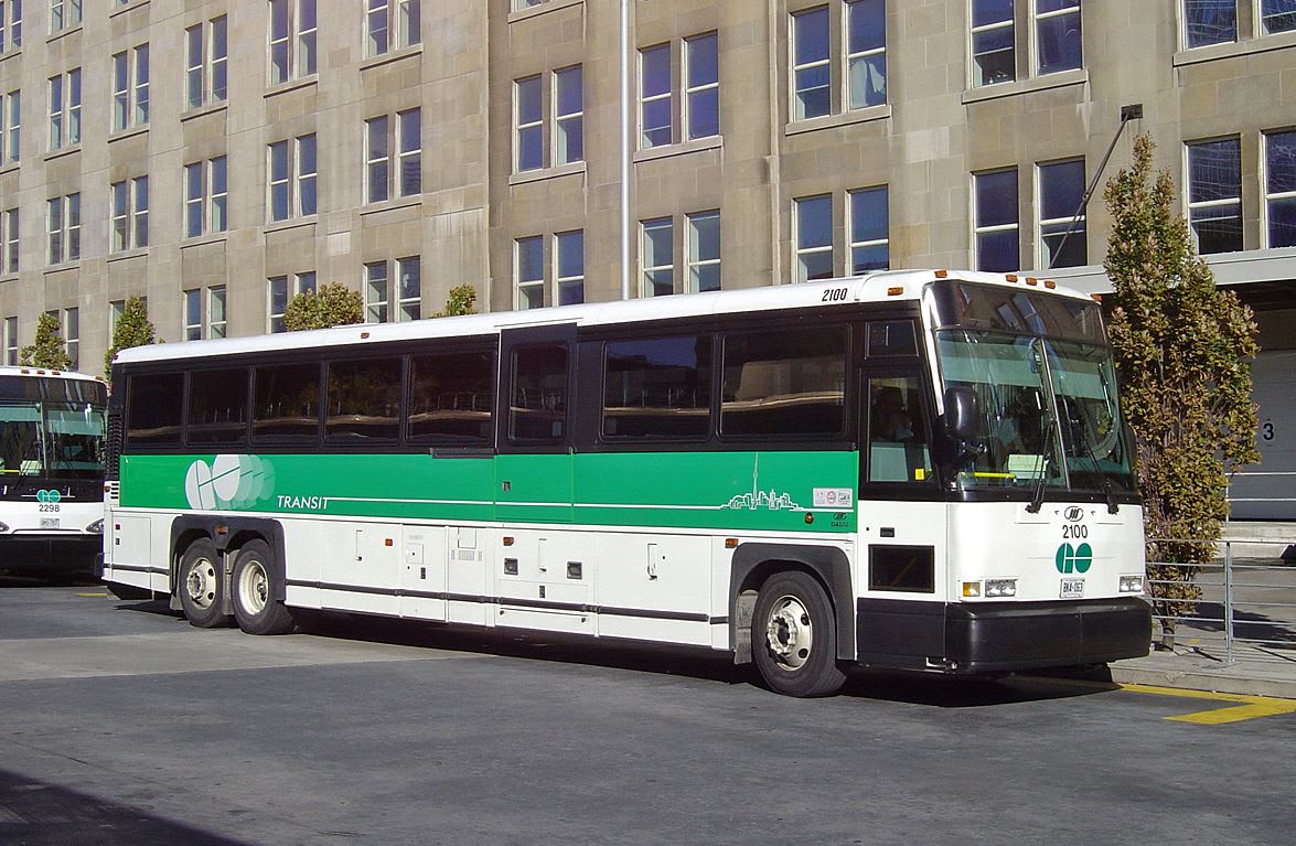 GO bus at Union Station in 2006