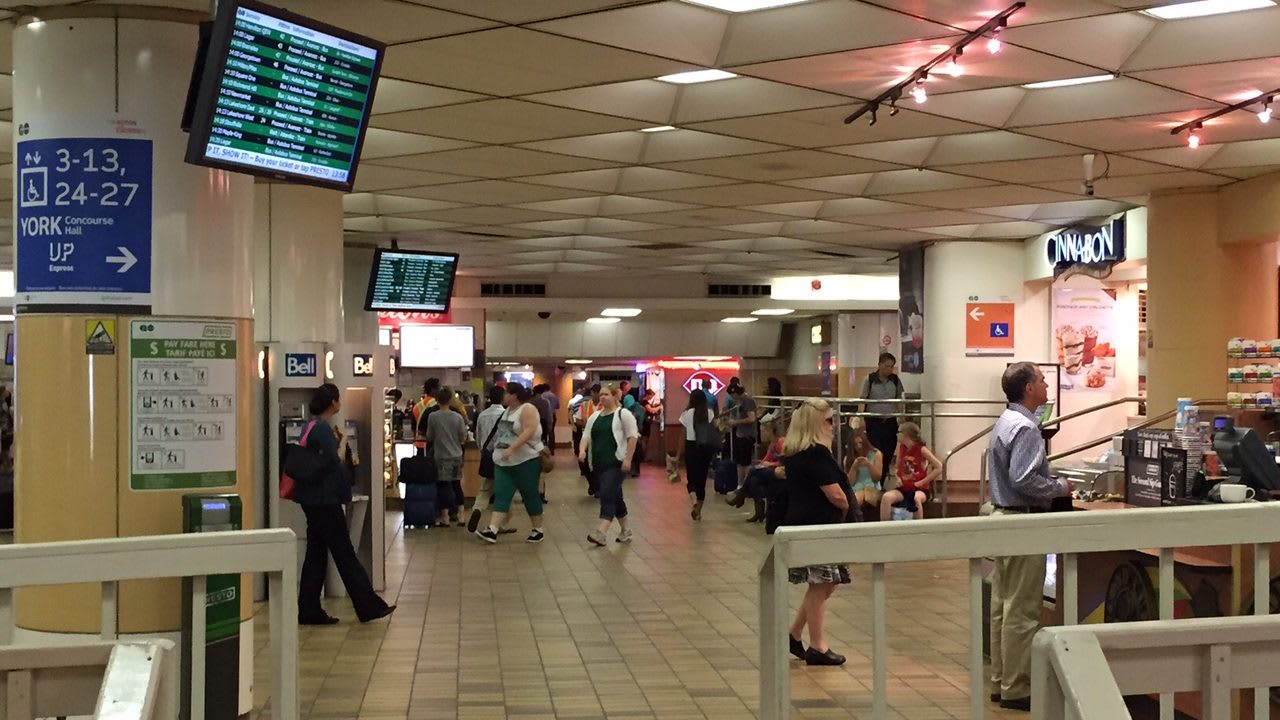 A look at the old Bay Concourse with the iconic Cinnabon location