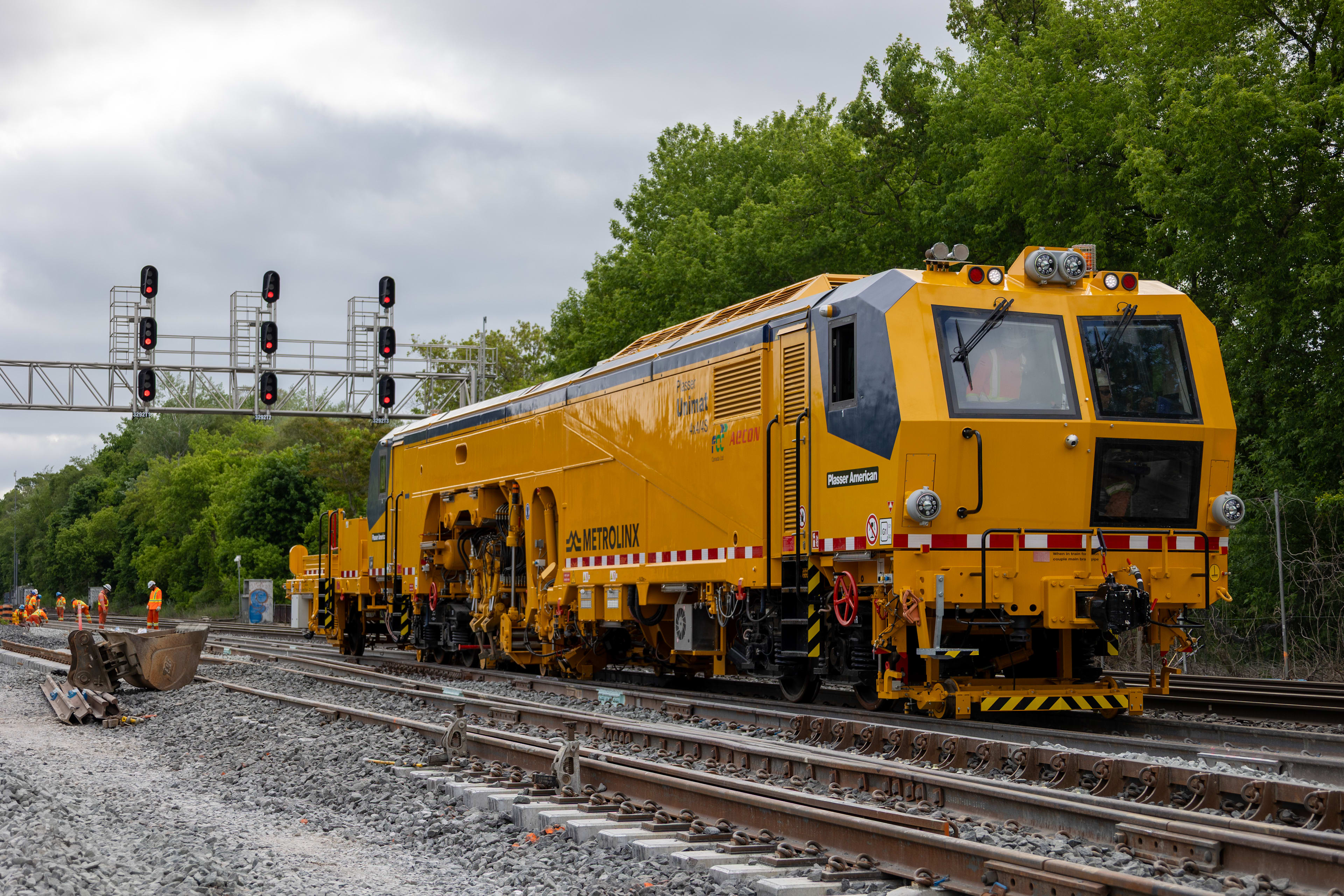 Yellow Machines dtpp