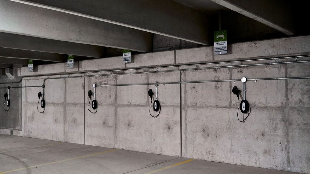 Metrolinx opens new Rutherford GO parking structure – Check out new photos and video