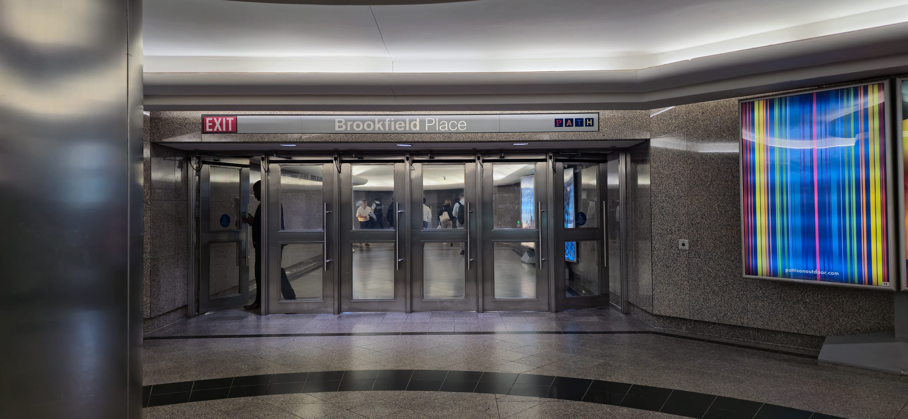 Guide to the Eaton centre from Union Station