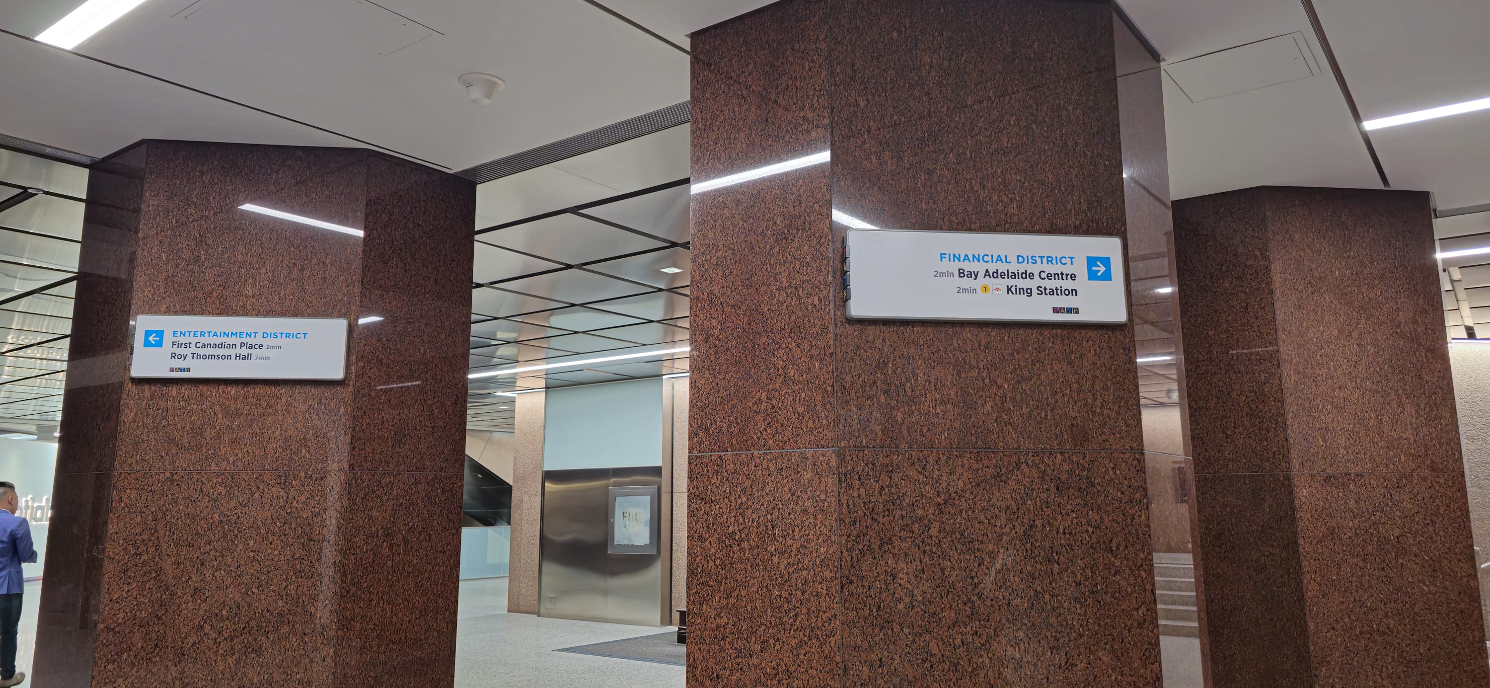Guide to the Eaton centre from Union Station