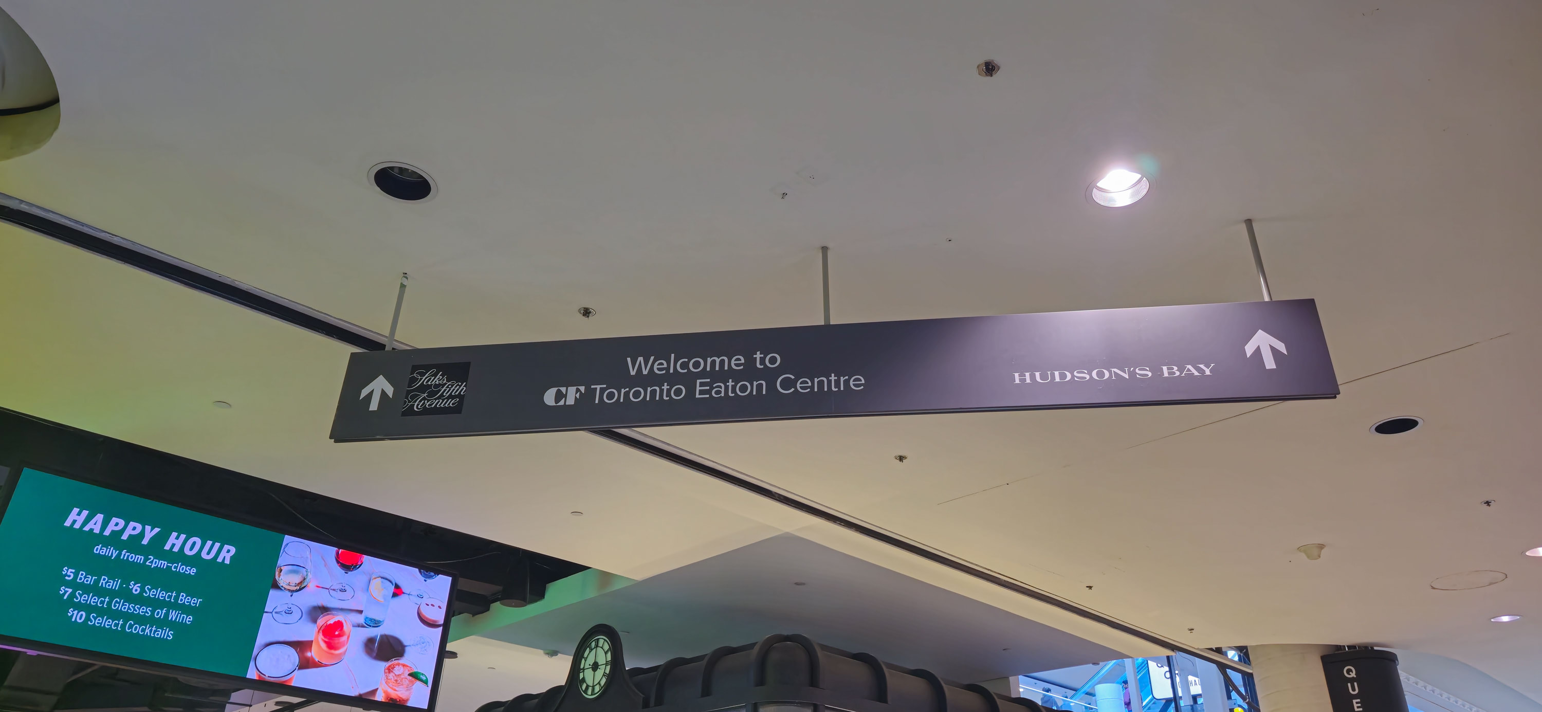 Guide to the Eaton centre from Union Station