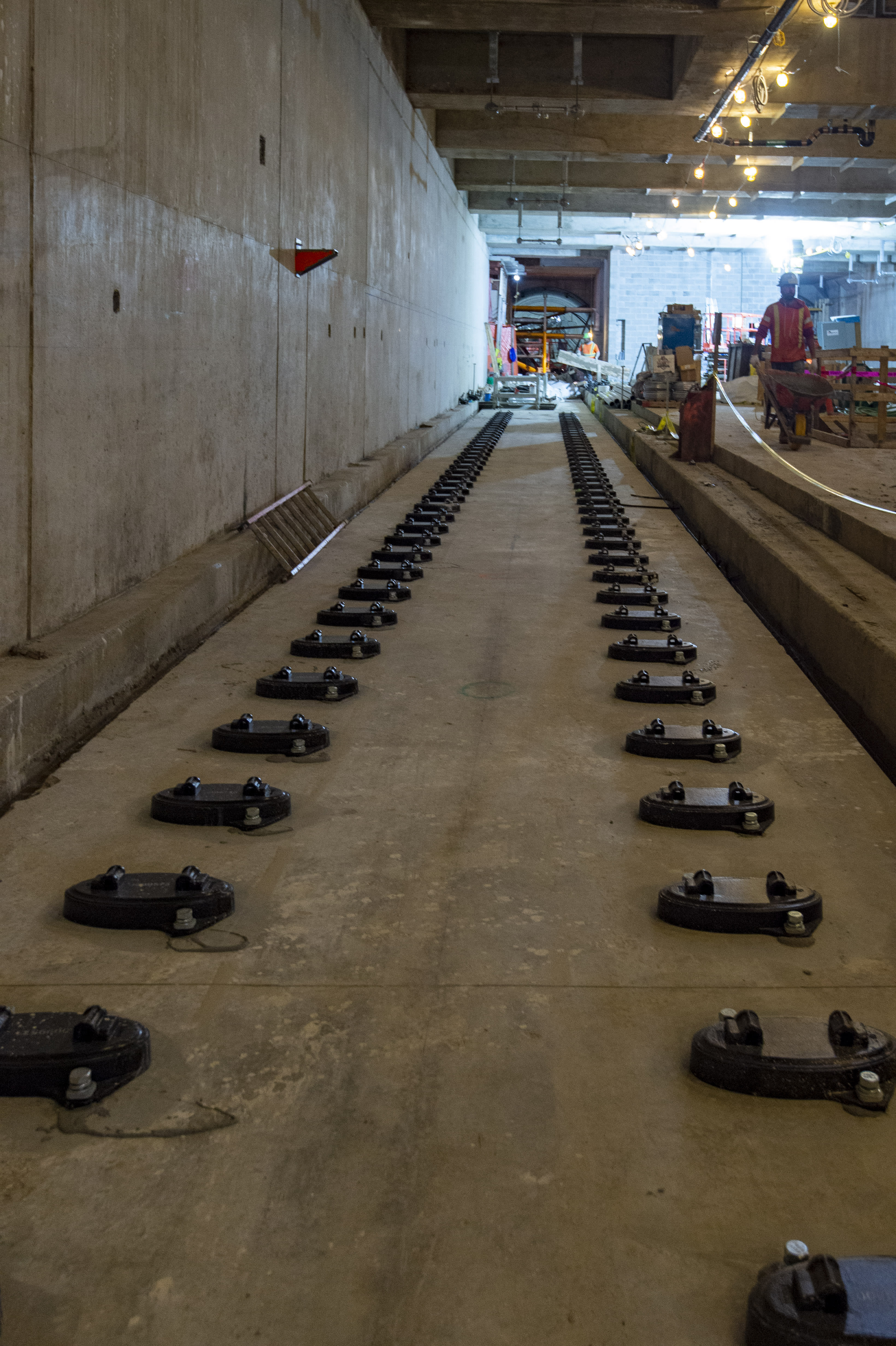 A line of track pads is shown.