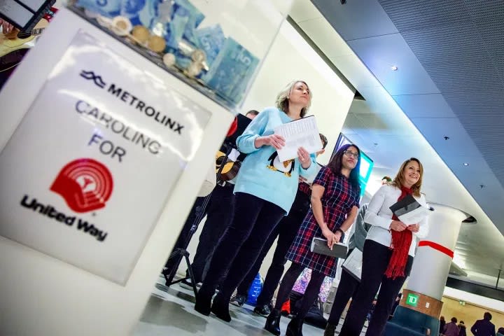 Metrolinx employees sing to raise spirits and money for United Way