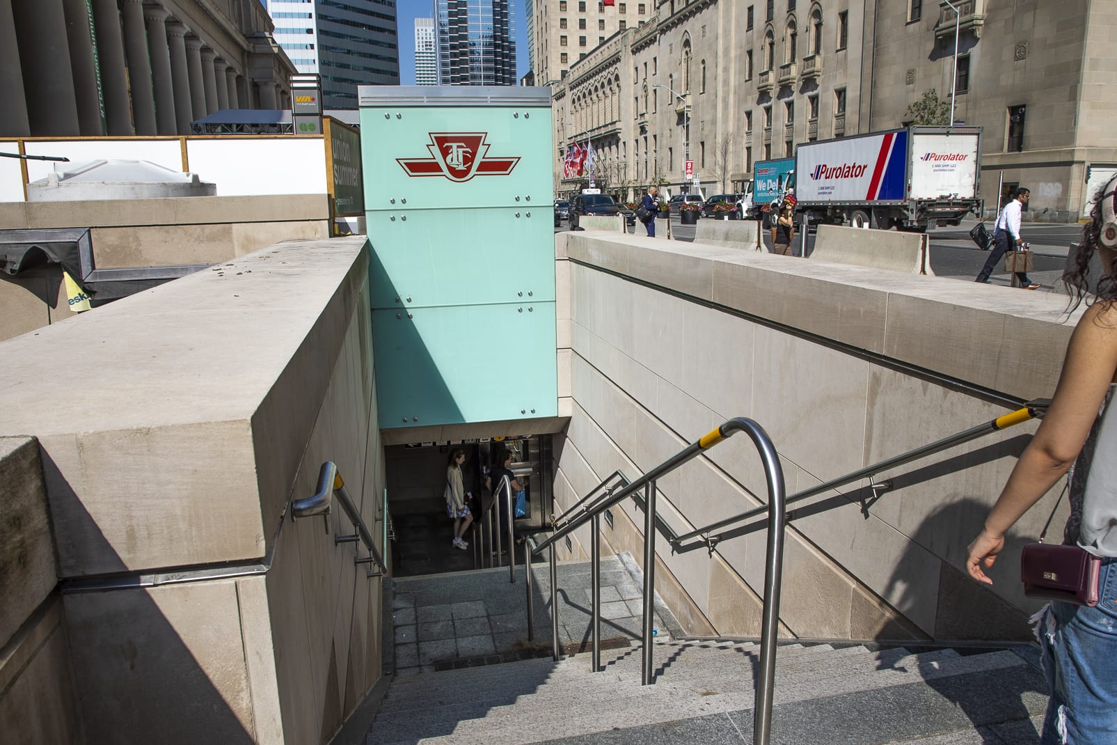 Union Station Update – ‘A better way’ to get to the TTC and a sign of progress in station?...