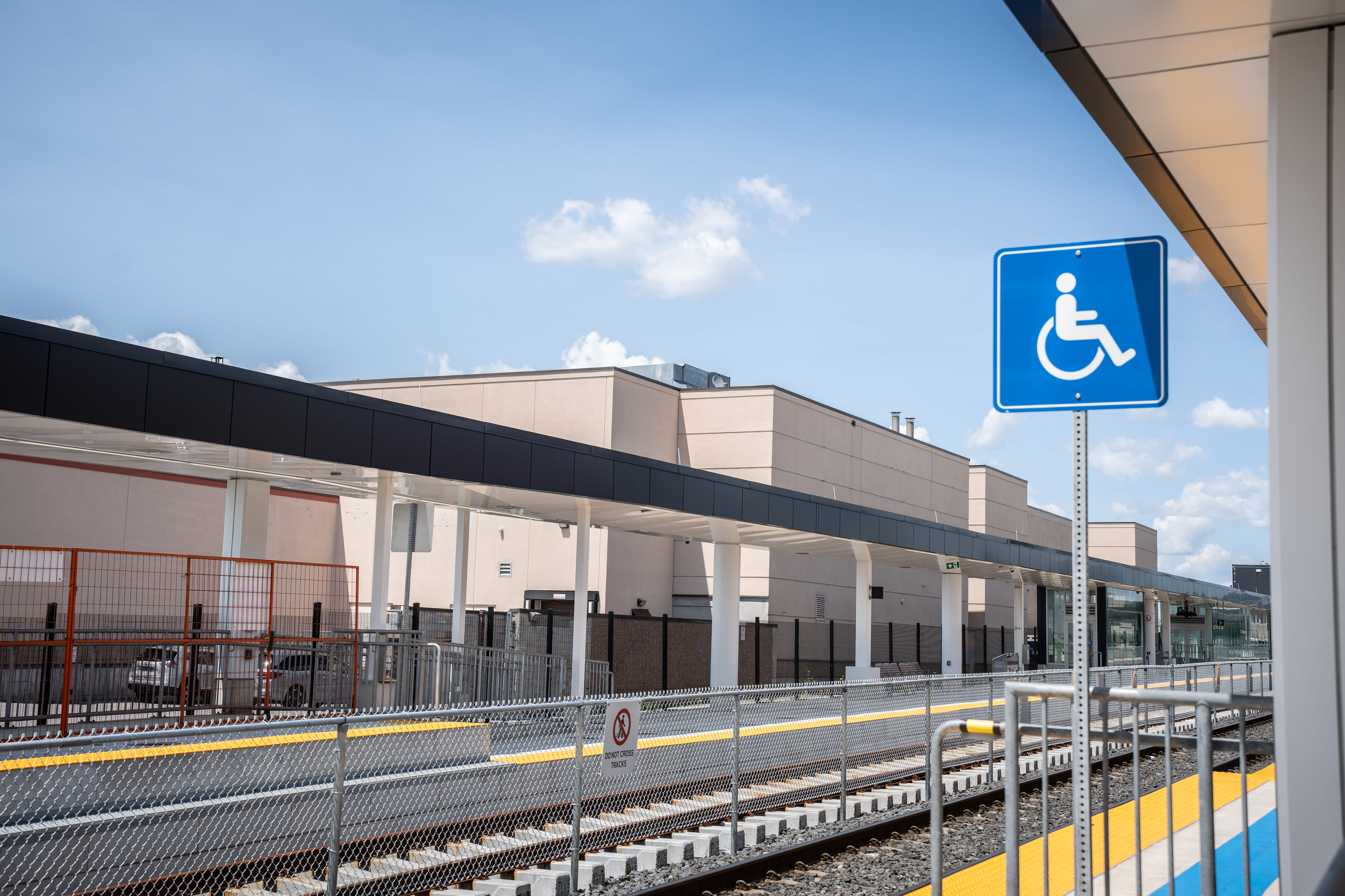 YOU ASKED: Why are the Acton GO station shelters locked, and will Metrolinx  reopen them for winter?