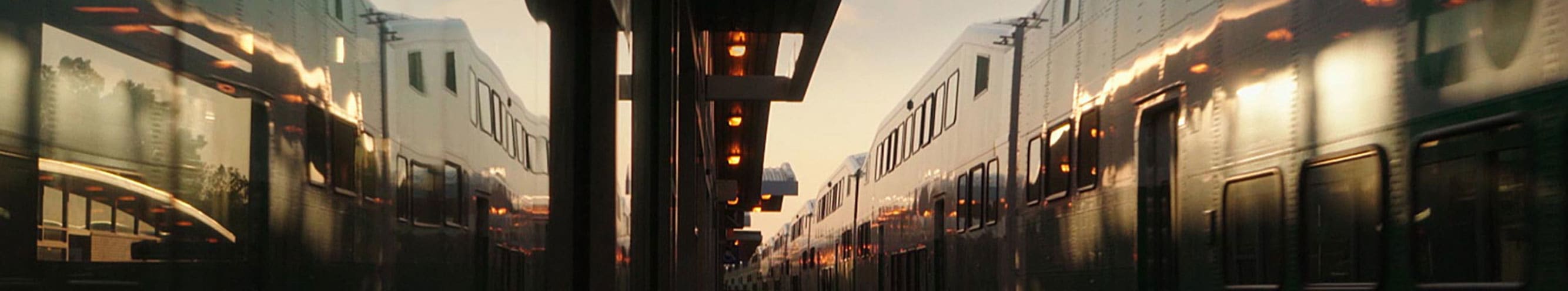 GO train at platform