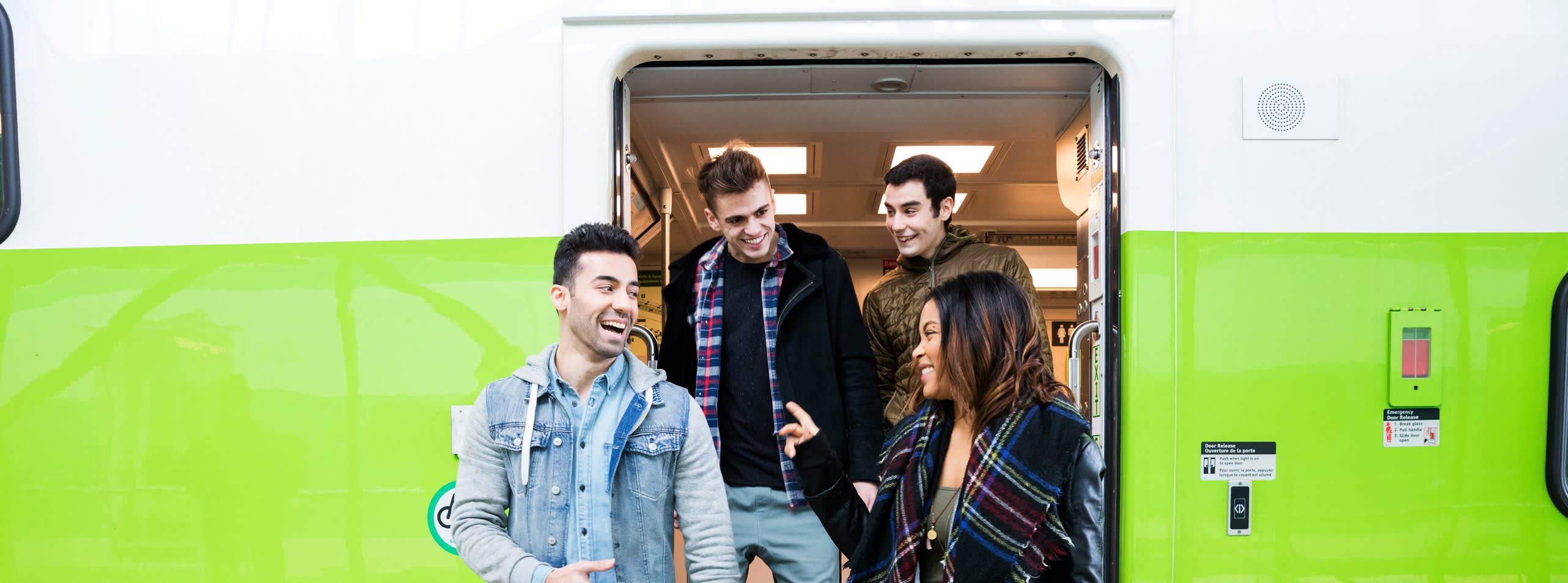 A lean, green, well-branded transport machine – Toronto's GO Transit -  Transport Designed