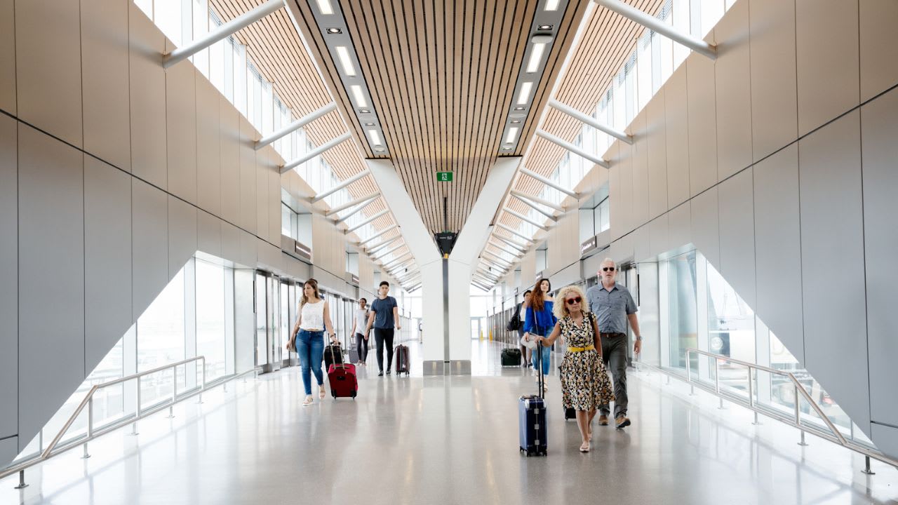 Image of the Y Columns at UP Pearson Station