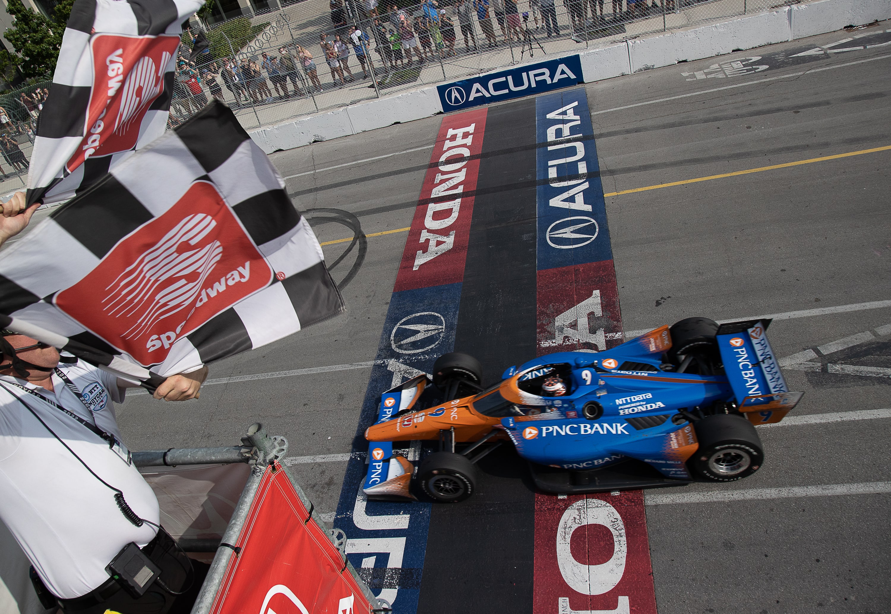 Honda Indy - Winner